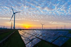 Sisi calls to expand plans in enhancing the role of renewable energy