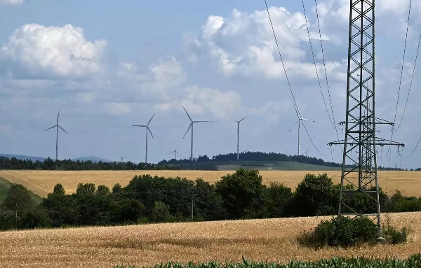 US to open Energy Department land to clean energy development